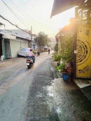ngộp bank bán gấp nhà mặt tiền đường 7m thông - 2 tầng - 3pn - nở hậu - kinh doanh đa ngành nghề