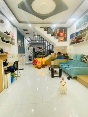 bán nhà kiên cố, đẹp ngayđường chính nguyễn công hoan ngay ngã 3 tú mỡ, giá cực rẻ