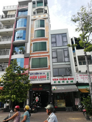 nhà mặt tiền ngay lý thường kiệt q.tân bình , dt: 4,3m x 27m , 3 tầng mới , giá chỉ 16 tỷ tl