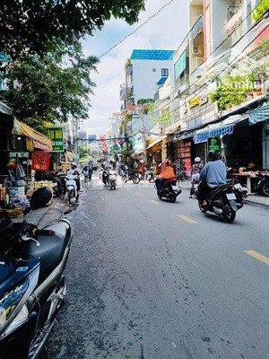 bán nhà mặt phố tại nguyễn văn công, 11,9 tỷ, 88m2, 4pn, 4wc, đầy đủ tiện ích
