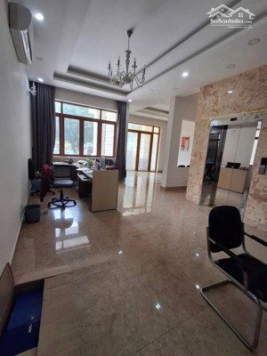 cho thuê biệt thự him lam kênh tẻ dt 7,5*20 giá 75tr/th