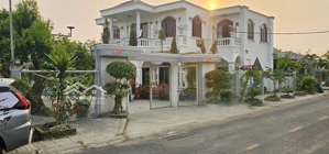 bán biệt thự sân vườn - mỹ khánh - vừa ở vừa có dòng tiền 45 triệu / tháng
