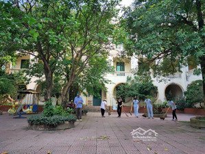 cho thuê mặt bằng kinh doanh đầy đủ về trang thiết bị, cơ sở hạ tầng