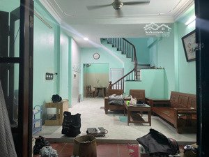 cho thuê nhà riêng ở ngay tại xóm 10kim hoàng, 50m², 3 tầng, 3pn, 3wc