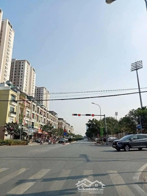 cho thuê nhà mặt đường vũ lăng, thanh trì. gần tòa chung cư. kinh doanh sầm uất. 110m2x 2 tầng