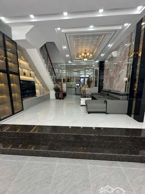 hot! bán nhà phố 100m2 đường huỳnh tấn phát, xã phú xuân, nhà bè, 8,9 tỷ
