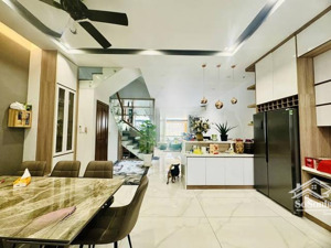 bán nhà 3 tầng mặt phố kinh doanh - phố đông cát lái, tp thủ đức - giá tốt