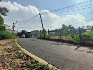 nguồn đẹp tuyệt vời giá siêu tốt đầu tư đất tương bình hiệp tp. tdm nhựa 6m 2 ôtô dân hiện hữu
