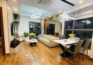 cho thuê căn hộ 2pn, 1wc, 62m2, 11tr tại 155 nguyễn chí thanh, q5, nhà đẹp dễ thuê, lh 0934 144 525