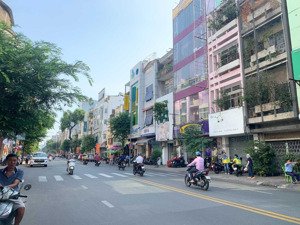 siêu phẩm chỉ 16 tỷ. mt đường tân canh- lê văn sỹ,p1, tân bình. dt: 4x20m. nhà cấp 4