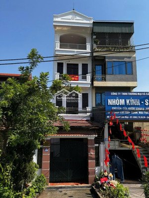 chính chủ cho thuê nhà nguyên căn siêu đẹp 4 tầng đầy đủ tiện nghi 100m2, giá 12tr/tháng.