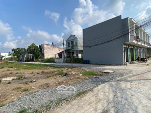 bán lô đất đẹp tại đường hương lộ 2 80m2 , shr , thổ cư , công chứng ngay