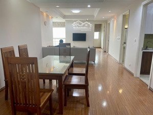 em cần cho thuê căn 3 ngủ 120m2 chung cư e1 ciputra full nội thất giá 18tr/tháng. 0979343959