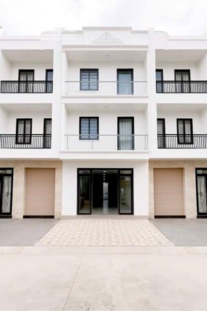 Bán Nhà 3 Tầng Giáp KĐT Bãi Muối,P.Cao Thắng. DT:58m2,MT:5.5m !!!