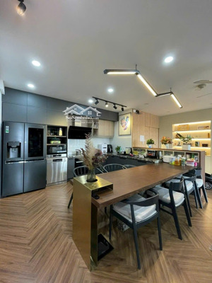 cho thuê gấp căn hộ garden plaza 1, pmh, q7 dt 130m2, 3pn 2wc giá 32 triệu/th nhà đẹp như hình.