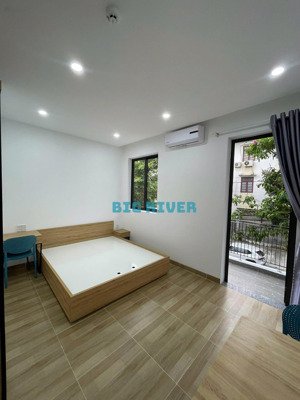 căn hộ rộng 45m2 đường trần đại nghĩa gần chợ non nước, có vách ngăn bếp và phòng ngủ