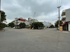 bán nhà 3 tầng kinh doanh đường 15m trung tâm tp bắc giang