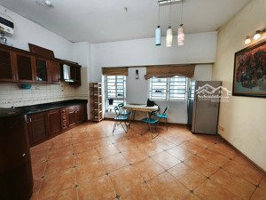 cho thuê căn hộ tầng 15 toà a cc 671 hoàng hoa thám ba đình 91m2 2pn full đồ view hồ tây, 13tr/th
