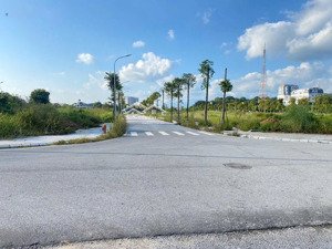 bán lk22 view hồ đầm vạc, vị trí cực đẹp, sẵn sổ sang tên