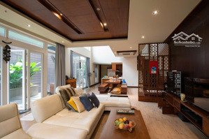 bán biệt thự siêu vip nở hậu huỳnh văn bánh, phú nhuận 9x20, giá chỉ 39 tỷ lh 0933873377