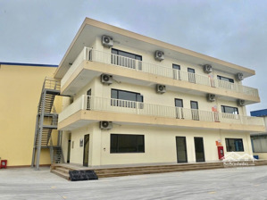 cho thuê kho kết hợp văn phòng sài đồng, 200m, 3 tầng, container đỗ cửa, xuất được vat, 128k/m