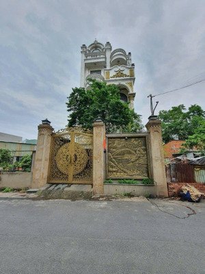 biệt thự tân cổ điển gần chợ dĩ an 1 và làng đại học quốc gia p. đông hòa bigc go tp. dĩ an