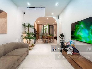 nhà đẹp hiện đại 4 phòng ngủ khu nam hòa xuân - d276