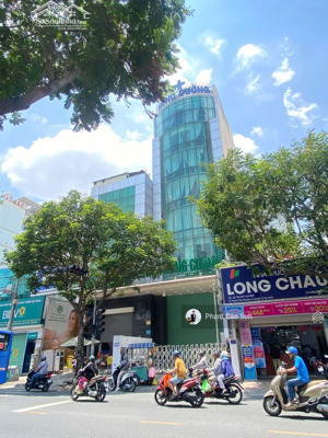 toà mặt tiền ngang 8m hơn 1600m2 sd - đối diện đh y dược phạm ngọc thạch số 88 thành thái, q10