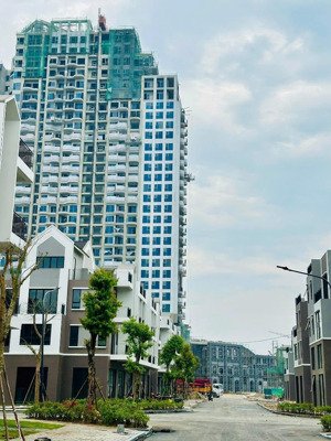 bán nhà 4 tầng dự án ecopark, nhận nhà ngay với nhiều ưu đãi hấp dẫn