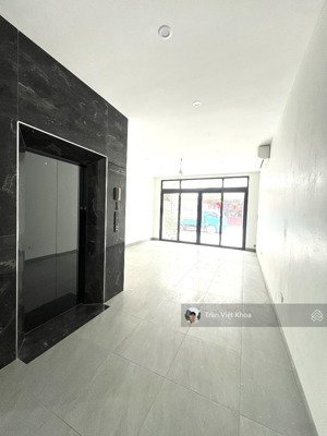 chính chủ cho thuê văn phòng 3-4 tầng đẹp - thang máy - kđt văn phú - giá 15 triệu/tháng