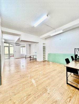 cho thuê văn phòng hoàng sâm - cầu giấy. diện tích 50m2 giá 9tr. lh 0965383653