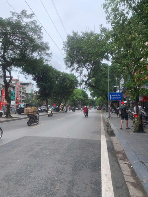 phố trung tâm hoàng mai- cầu nối giữa các tuyến đường-giao thương tấp lập- 50m hơn 11 tỷ.