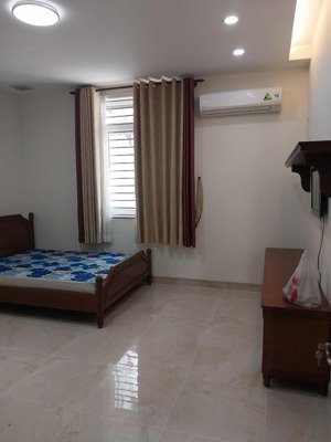 cho thuê nhà kdc him lam tân hưng q7 gần nguyễn thị thập. 10x20m. full nội thất. giá: 80tr/tháng