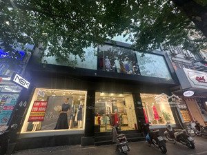 cho thuê nhà mặt phố đinh tiên hoàng, 150 triệu, 50m2, 6,5m mặt tiền vị trí vip