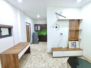 chính chủ cho thuê 1n1k 35m2 cạnh svđ mỹ đình, oto đỗ cửa giá 5tr full đồ. gần đhoc thương mại