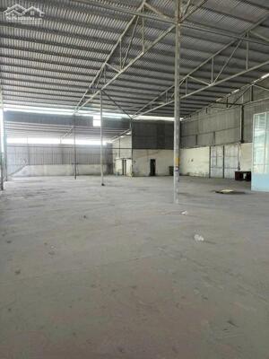 Cho thuê kho mặt tiền võ nguyên giáp 1000m2 gần cầu cần thơ có điện 3 pha giá 40 nghìn/m2