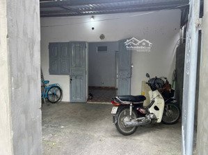 tôi chính chủ cần cho thuê nhà cấp 4 tại ngõ 16 võ văn tần giá 4.2 triệu/th, lh 0974483586