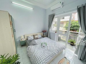 thuê ngay studio ban công, 40m2, gần bờ kè hoàng sa trường sa, full nội thất