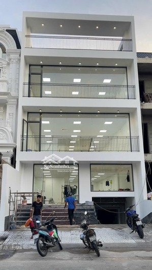 tòa nhà cho thuê đường lê văn sỹ, p1. dt: 9x20m. hầm trệt 3 lầu sân thượng, sàn suốt. giá 75tr