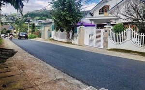 ngộp ngân hàng, bán nhanh lô đất 200m2 đường an dương vương, p. 3, đà lạt