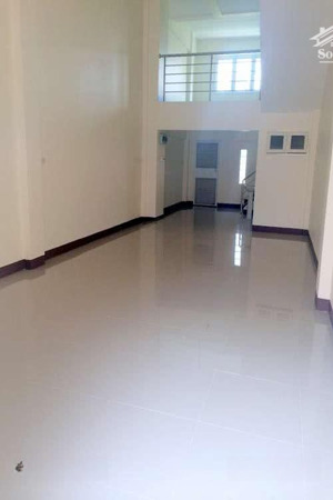 cho thuê mặt bằng 560m2 đường phan chu trinh cách biển 100m