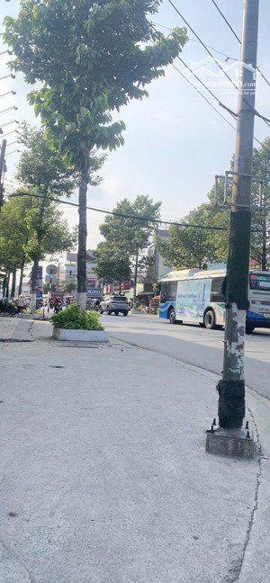 bán nhà mặt phố tại lê hồng phong, 5,99 tỷ, 100m2, uy tín, giá ưu đãi, dĩ an, bình dương