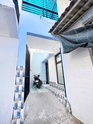 Nhà trệt lầu hẻm 66 đường CMT.8 Xéo Cty XS kiến thiết Cần Thơ
