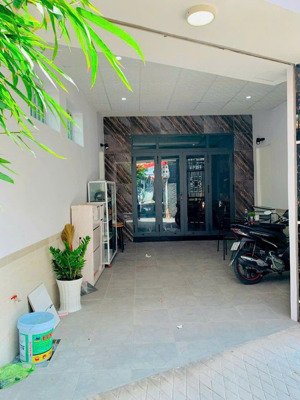 bán nhà 1 trệt 1 lầu đường hoàng việt- tpvũng tàu, 61m2, full nội thất, hẻm ô tô. giá 5.3 tỷ