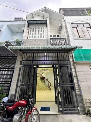 Nhà trệt lầu nằm kế siêu thị Lotte, cách đường Mậu Thân 50m