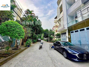 duy nhất đất mt ngay sát phạm văn đồng - ngay công viên - 80m2 giá 8.9 tỷ tl