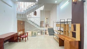 cho thuê nhà 3 tầng mặt tiền vị trí vàng sát biển mỹ khê đà nẵng chỉ 15 triệu/tháng