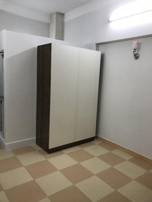 phòng trọ mới,cửa sổ trời,vị trí trung tâm,gần đại học bách khoa,đại học ueh...