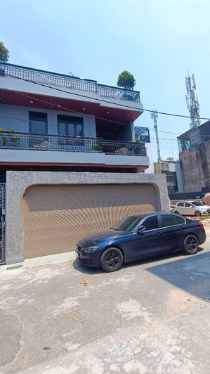 đất 91m2 đẹp vuông 7.6m x 12m phù hợp xây biệt thự khu phân lô ,đường nhựa 6m gần phạm văn đồng.