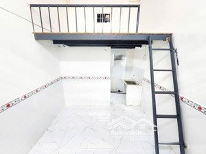 phòng không chung chủ mặt tiền đường an bình gần phạm văn đồng- giờ tự do